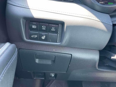 2024 Toyota Highlander Hybrid Platinum