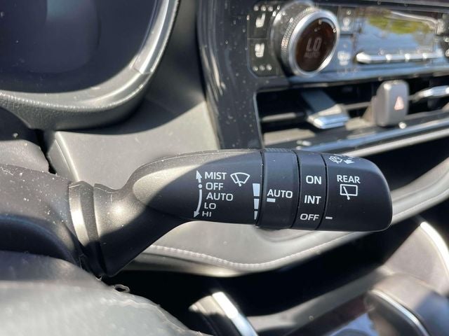 2024 Toyota Highlander Hybrid Platinum