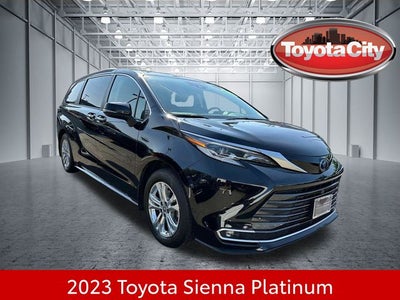 2023 Toyota Sienna Platinum 7 Passenger