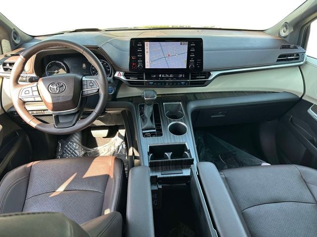 2023 Toyota Sienna Platinum 7 Passenger