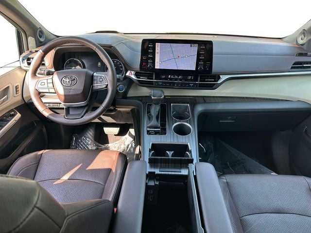 2023 Toyota Sienna Platinum 7 Passenger