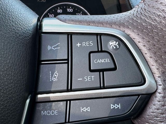 2023 Toyota Sienna Platinum 7 Passenger