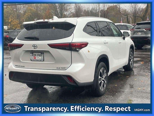 2022 Toyota Highlander XLE