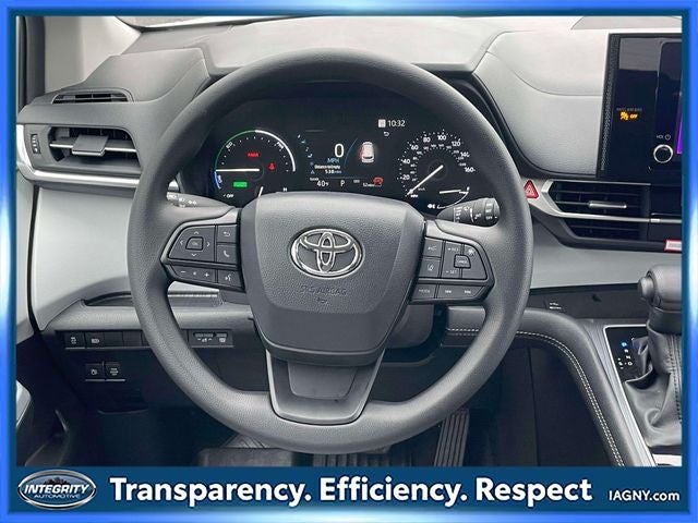 2026 Toyota Sienna Mobility LE 8 Passenger