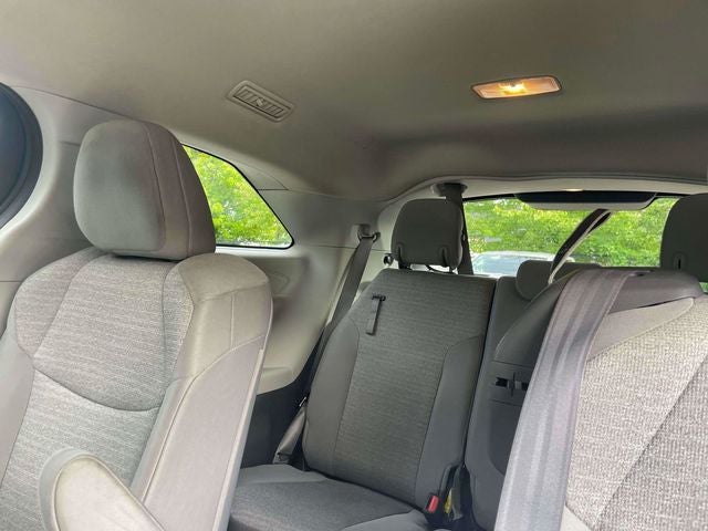 2022 Toyota Sienna LE 8 Passenger