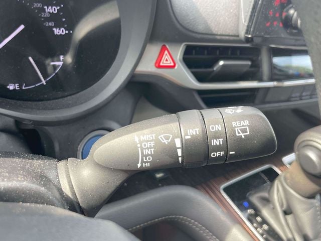 2022 Toyota Sienna LE 8 Passenger