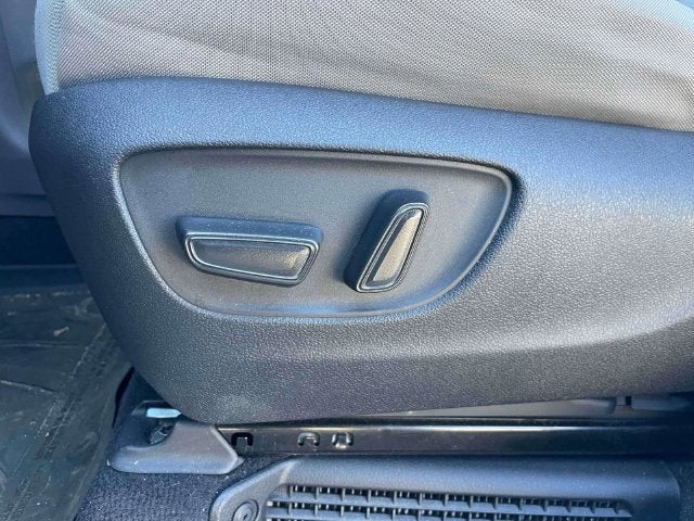 2024 Toyota Sienna LE 8 Passenger