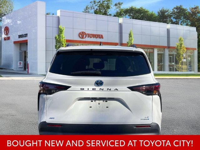 2024 Toyota Sienna LE 8 Passenger