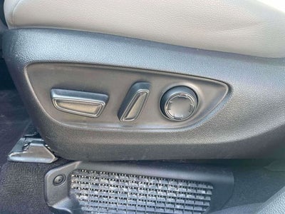 2025 Toyota Sienna XLE 8 Passenger