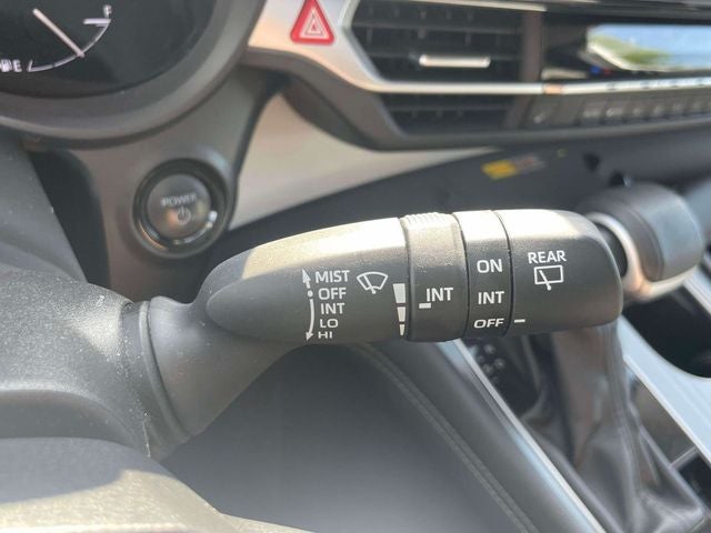 2025 Toyota Sienna XLE 8 Passenger