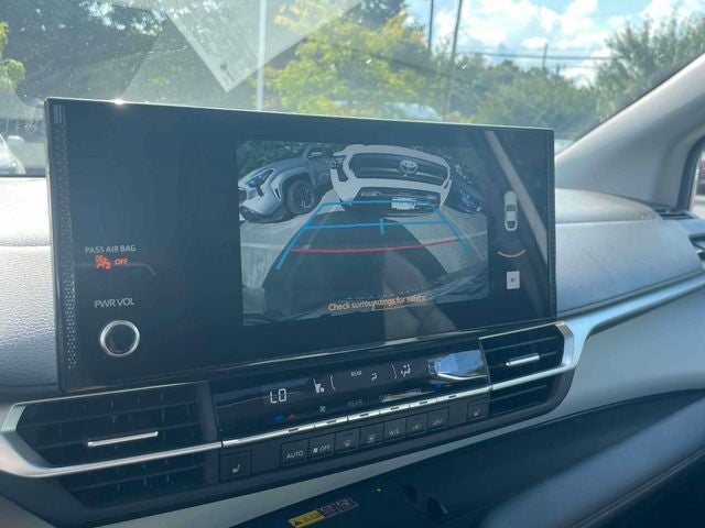 2025 Toyota Sienna XLE 8 Passenger