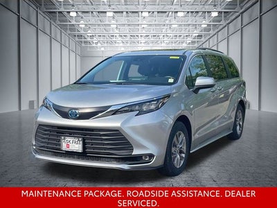 2025 Toyota Sienna XLE 8 Passenger