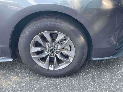 2025 Toyota Sienna XLE 8 Passenger