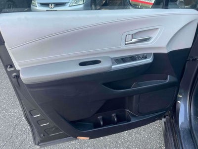 2025 Toyota Sienna XLE 8 Passenger