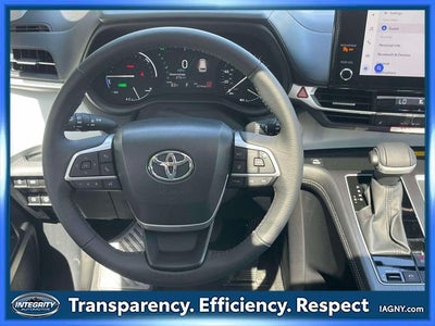 2026 Toyota Sienna XLE 8 Passenger