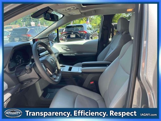 2026 Toyota Sienna XLE 8 Passenger