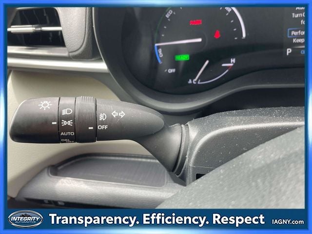 2023 Toyota Sienna XLE 8 Passenger
