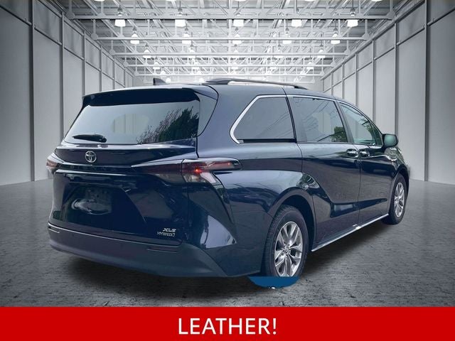 2023 Toyota Sienna XLE 8 Passenger