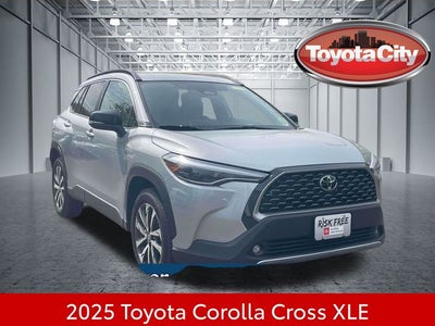 2025 Toyota Corolla Cross XLE