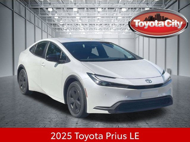 2025 Toyota Prius LE