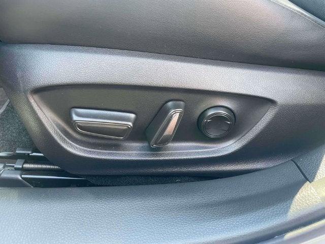 2023 Toyota Prius XLE