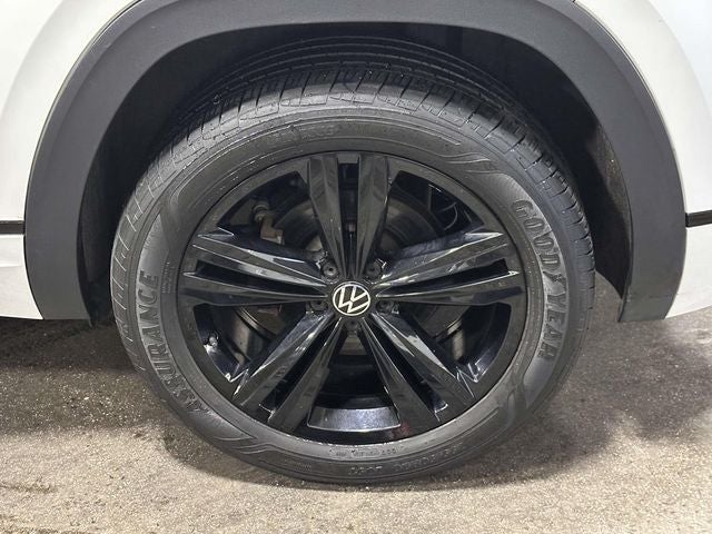 2023 Volkswagen Atlas Cross Sport 3.6L V6 SEL R-Line