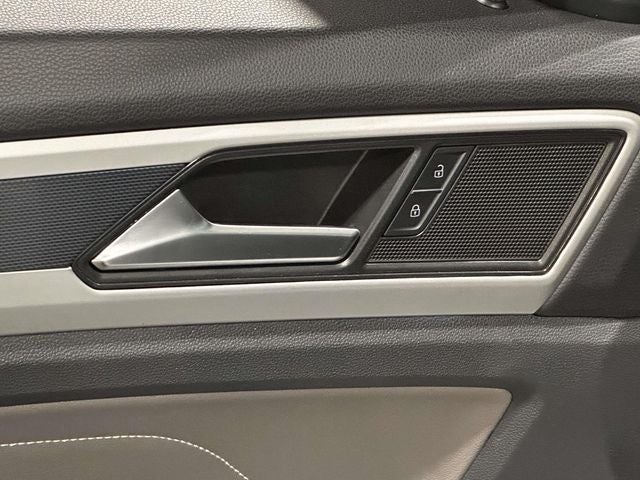 2023 Volkswagen Atlas Cross Sport 3.6L V6 SEL R-Line
