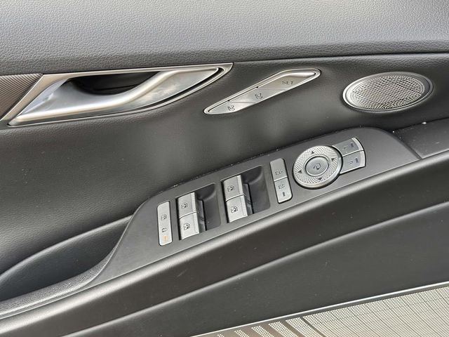 2023 Genesis G80 2.5T