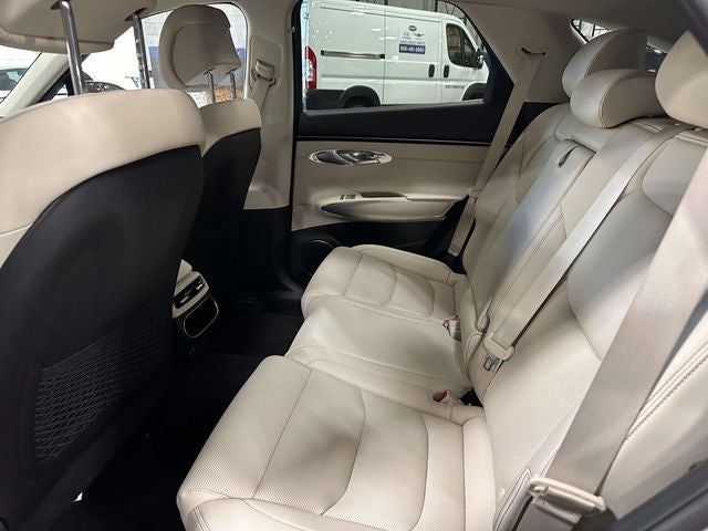 2023 Genesis GV70 2.5T