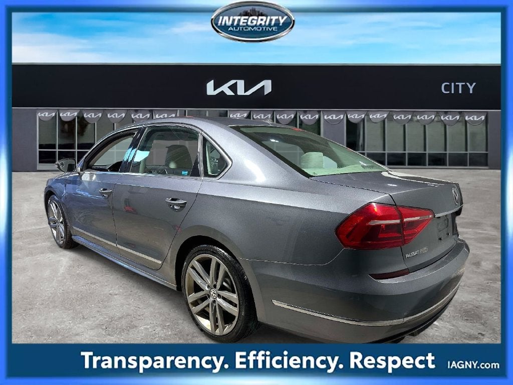 2016 Volkswagen Passat 1.8T R-Line