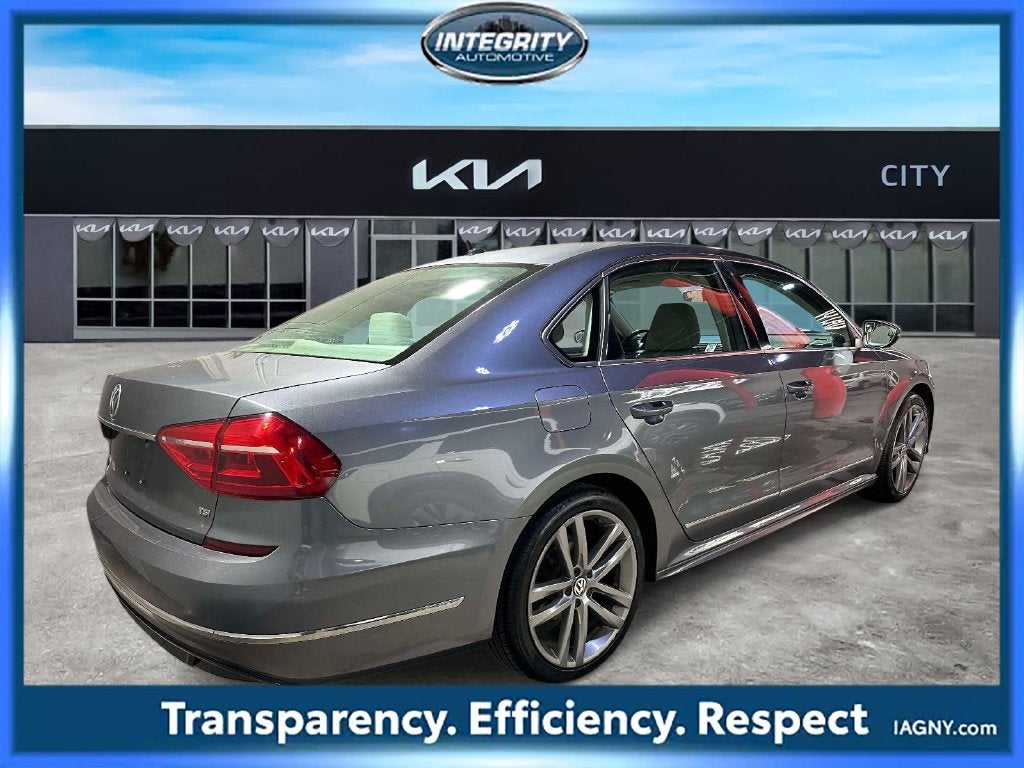 2016 Volkswagen Passat 1.8T R-Line