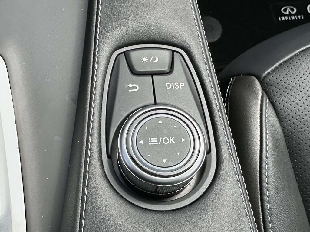 2025 INFINITI QX55 LUXE