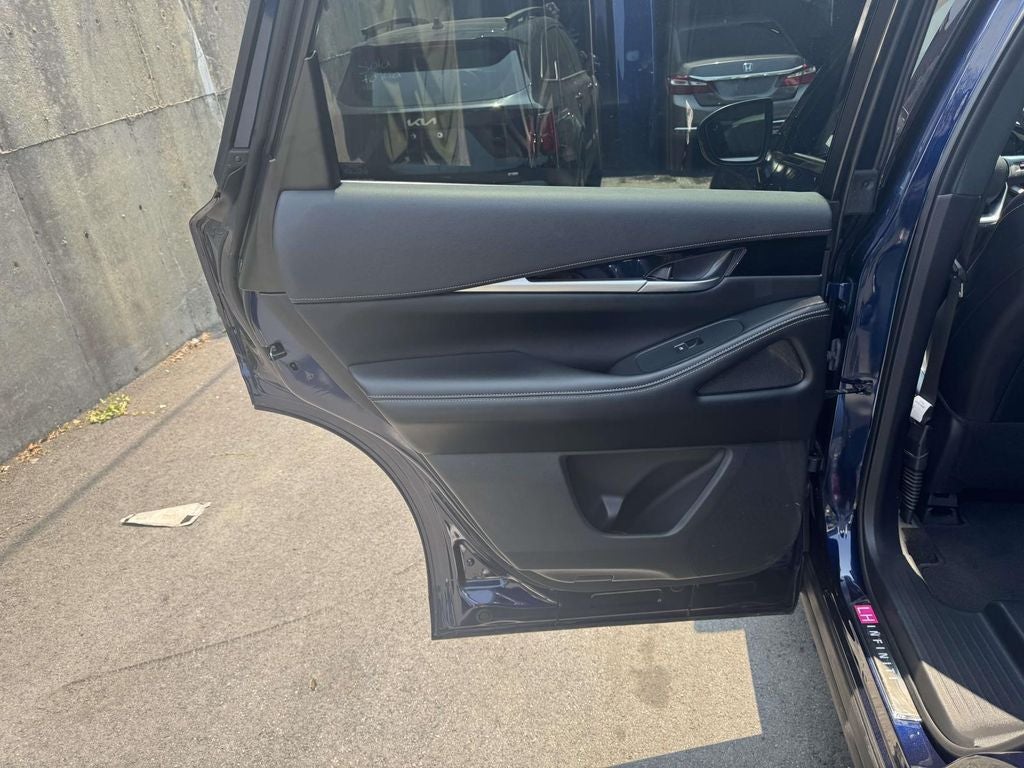 2025 INFINITI QX60 PURE