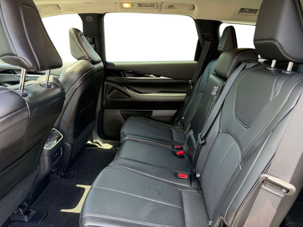 2025 INFINITI QX60 PURE