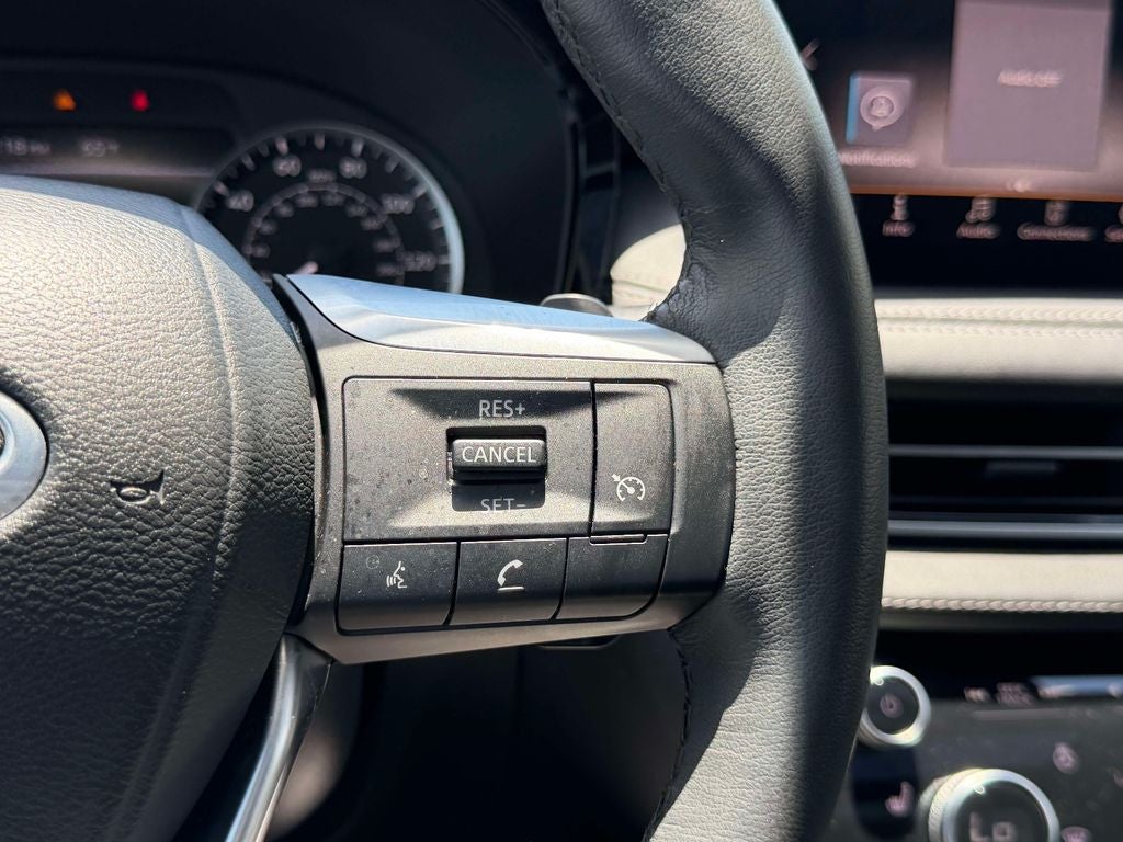 2025 INFINITI QX60 PURE