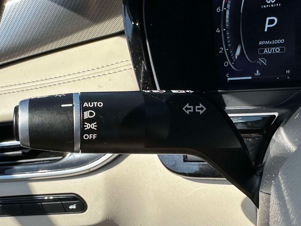 2024 INFINITI QX60 LUXE