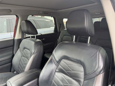 2022 Nissan Pathfinder Platinum