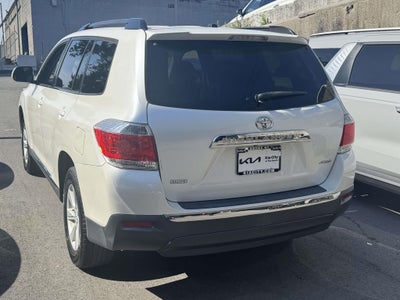2012 Toyota Highlander SE