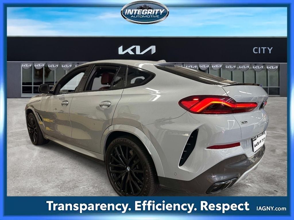 2024 BMW X6 M60i