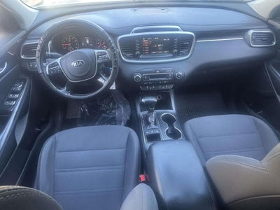 2019 Kia Sorento S