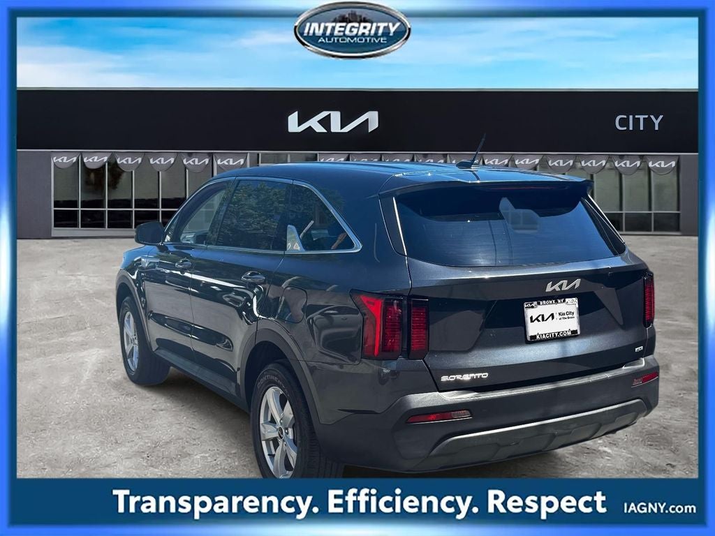 2023 Kia Sorento LX