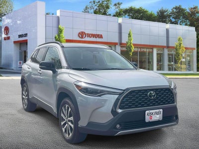 2025 Toyota Corolla Cross XLE