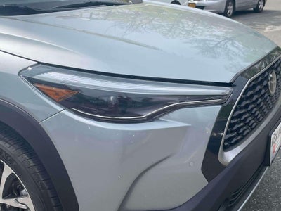 2025 Toyota Corolla Cross XLE
