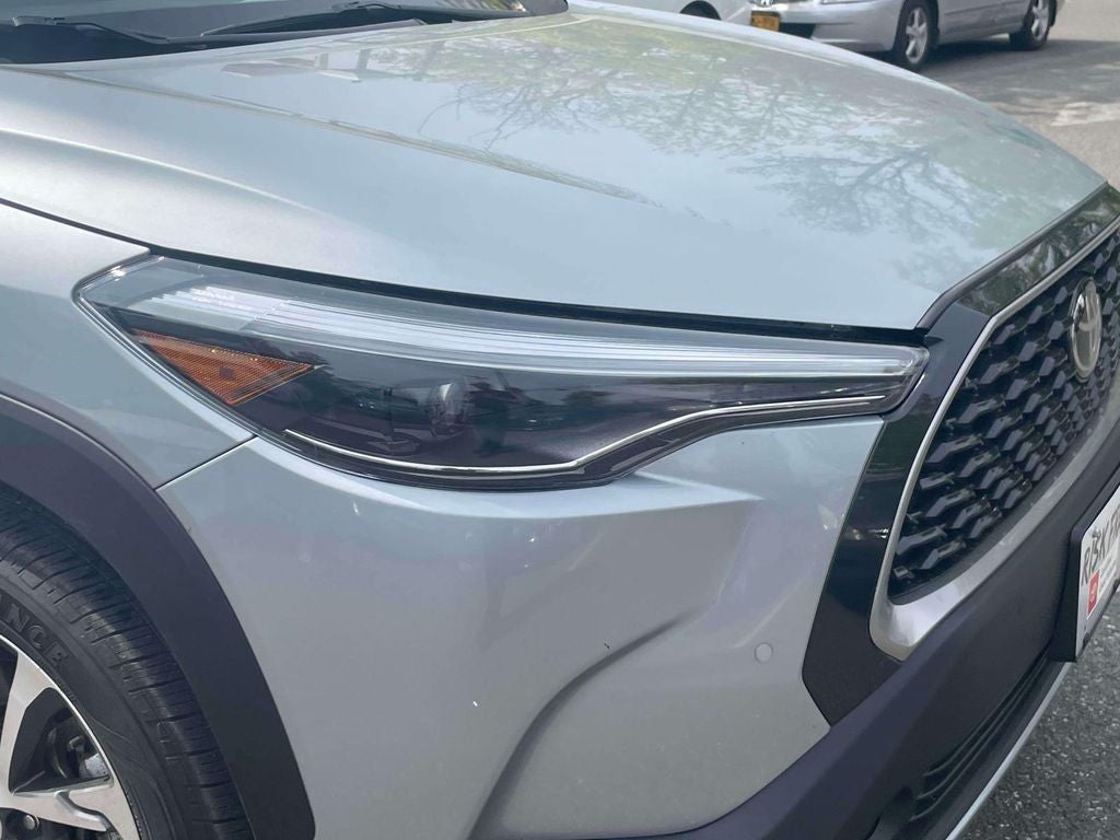 2025 Toyota Corolla Cross XLE