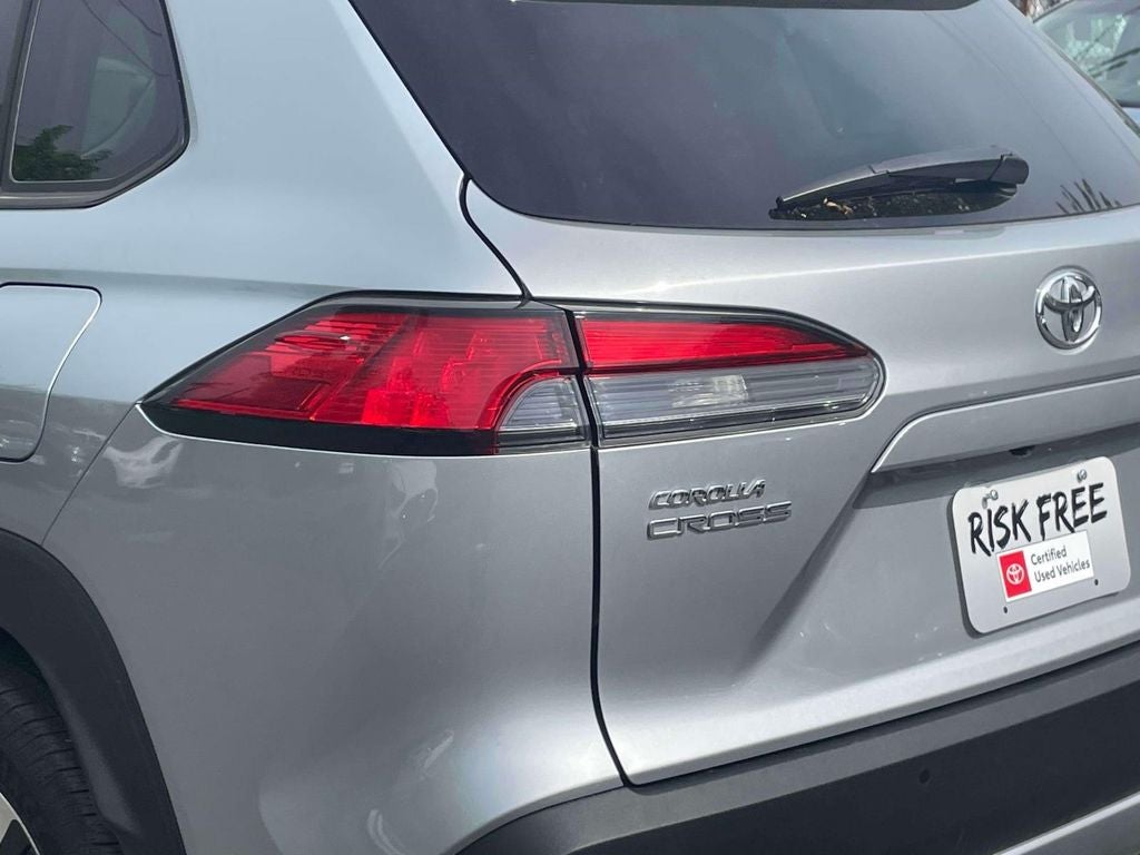 2025 Toyota Corolla Cross XLE
