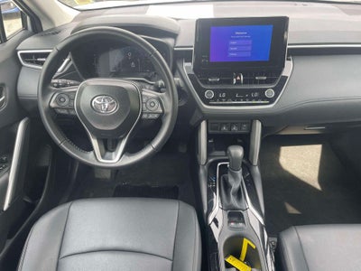 2025 Toyota Corolla Cross XLE