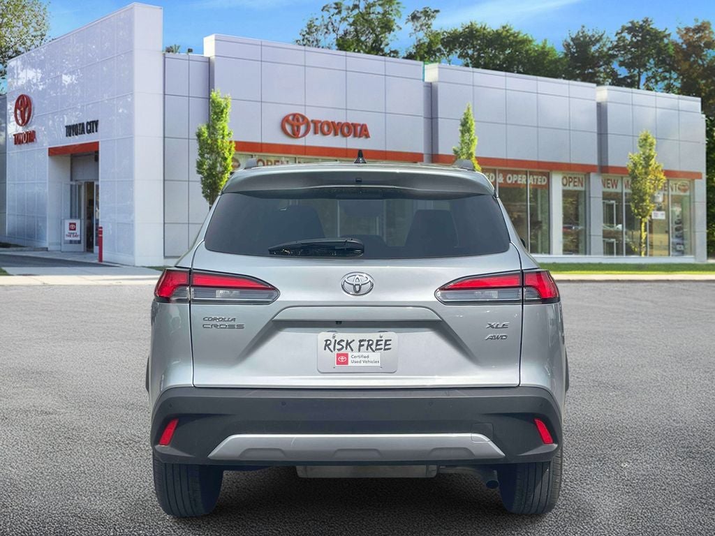 2025 Toyota Corolla Cross XLE