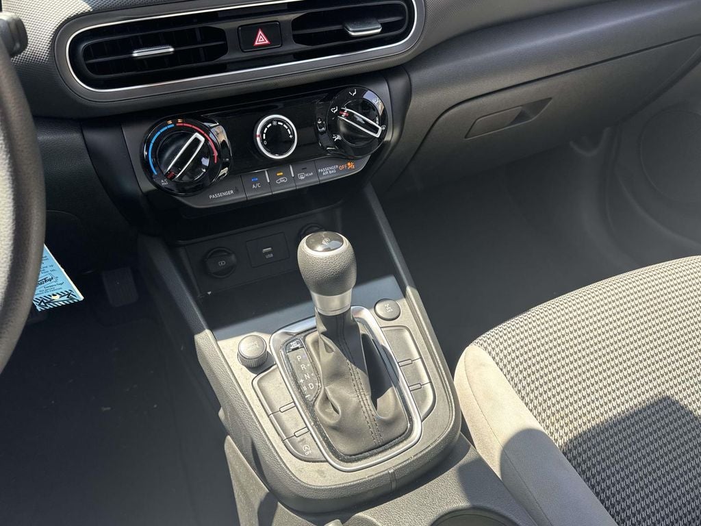 2022 Hyundai Kona SE
