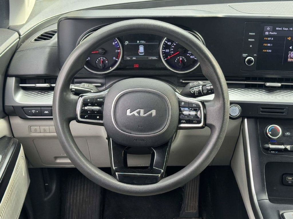 2022 Kia Carnival LX