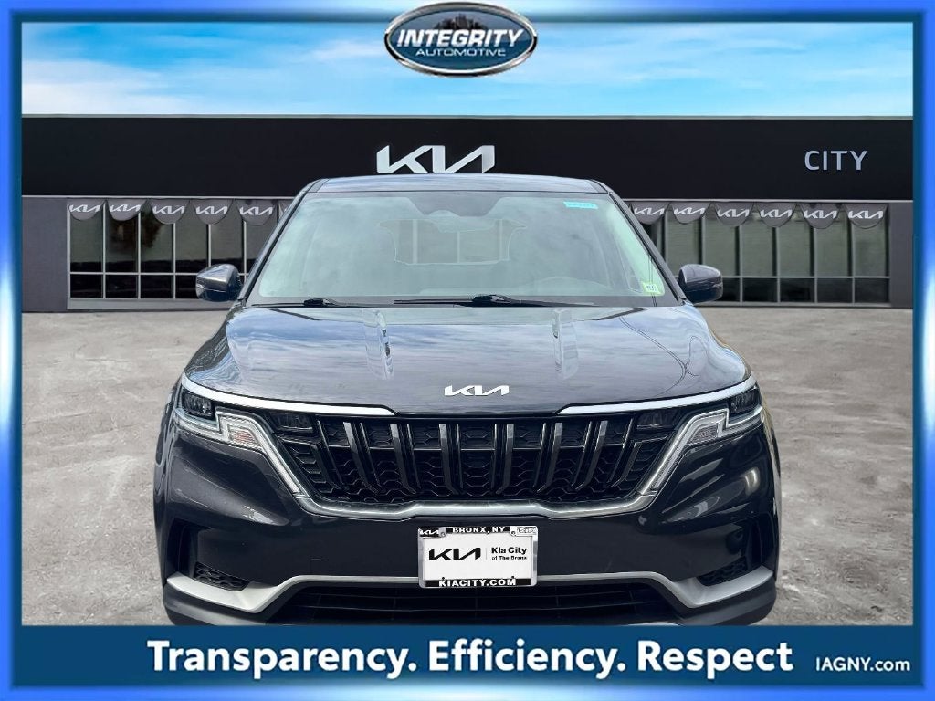2022 Kia Carnival LX